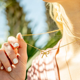 Bow Necklace