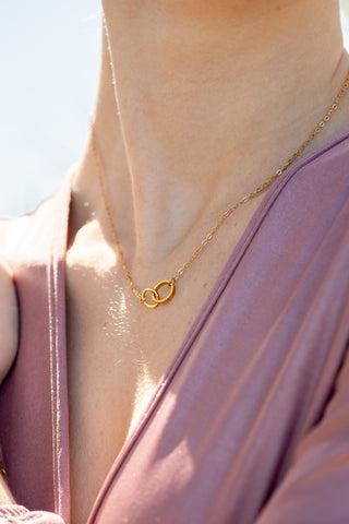 Interlocking Rings Necklace