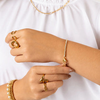 Lock Carabiner Split Bracelet- Model