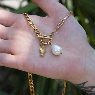 New Horizons Freshwater Pearl Carabiner Necklace