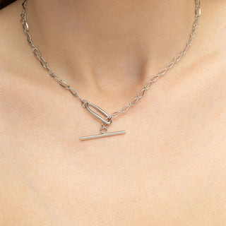 Oval Link Toggle Chain Necklace- silver model 