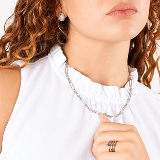 Mixed Chain Necklace- Model