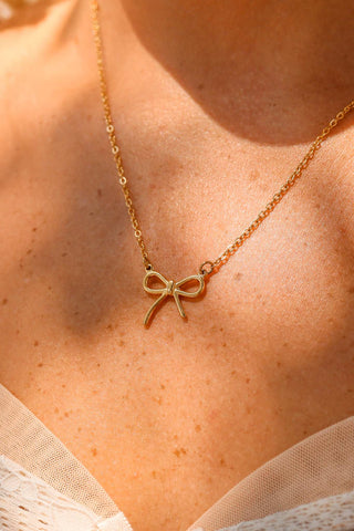 Bow Necklace