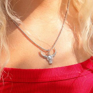 Bull pendant Silver