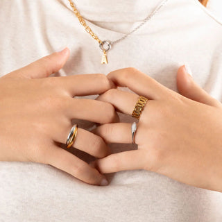 Mixed Metal Intertwined Ring- model 
