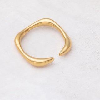 Adjustable Simple Ring - studio
