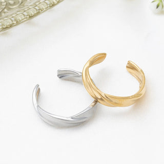 Twist Open Adjustable Ring