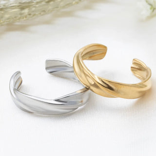 Twist Open Adjustable Ring