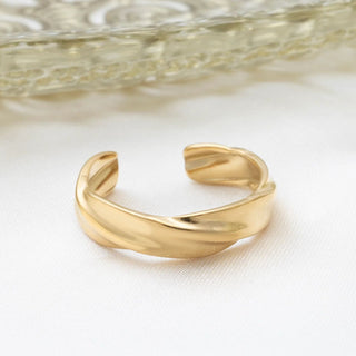 Twist Open Adjustable Ring