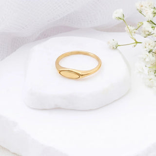 Dainty Oval Stack Ring- Studio