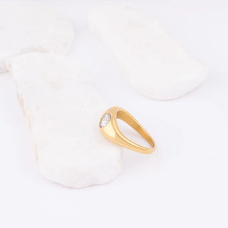 Crossover Stone Ring- Studio