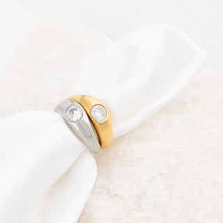 Crossover Stone Ring- Studio