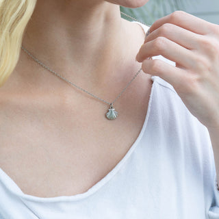 Clam Shell Charm