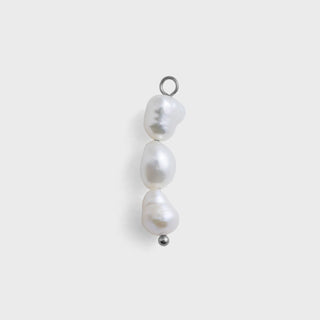 Pearl pendant with three beads on a white background